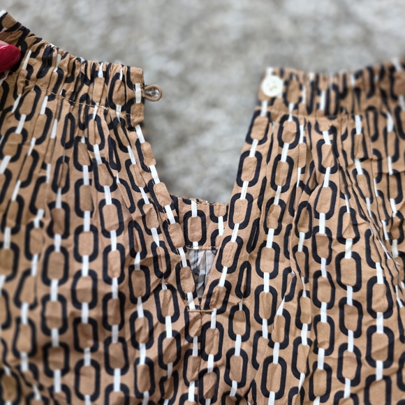 LOFT Chain Link Pattern Blouse in Brown and Black - Picture 6 of 7